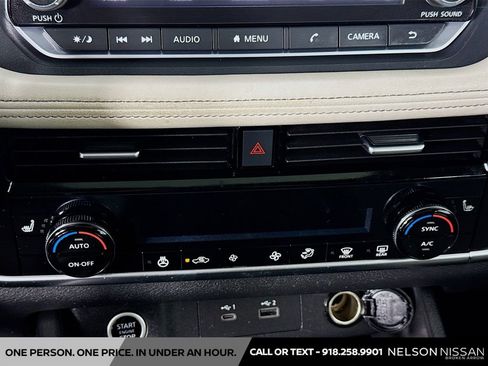 Certified 2021 Nissan Rogue SV w/ Premium Package image 15