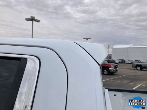 Certified 2024 GMC Sierra 1500 SLT image 10