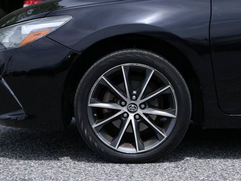 Used 2017 Toyota Camry XSE FWD image 7