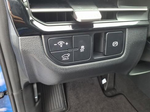 New 2026 Kia Sportage EX w/ EX Panorama Roof Package image 17