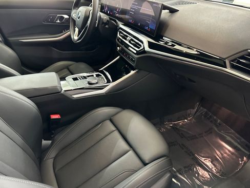 Certified 2024 BMW 330i Sedan w/ Convenience Package RWD image 32