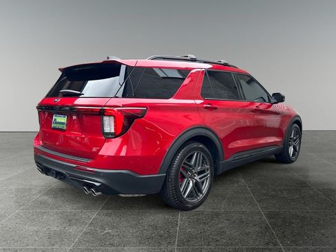 Used 2025 Ford Explorer ST w/ Sun And Sound Package AWD/4WD image 9