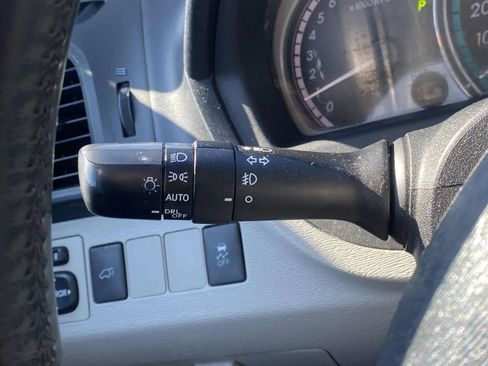 Used 2009 Toyota Venza FWD image 21