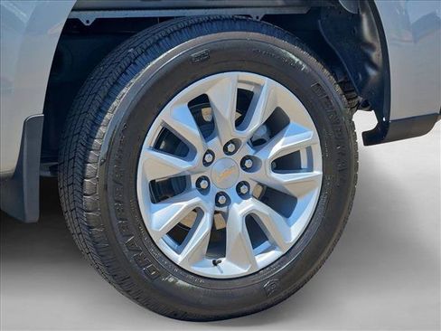 Used 2025 Chevrolet Silverado 1500 Custom RWD image 29