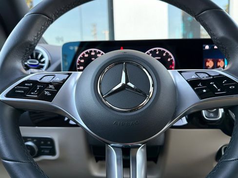 Certified 2025 Mercedes-Benz GLA 250 image 26