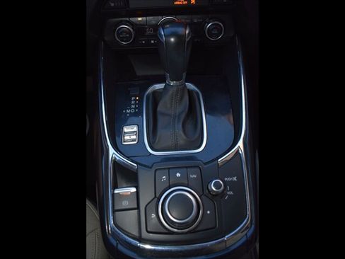 Used 2018 MAZDA CX-9 Touring image 12