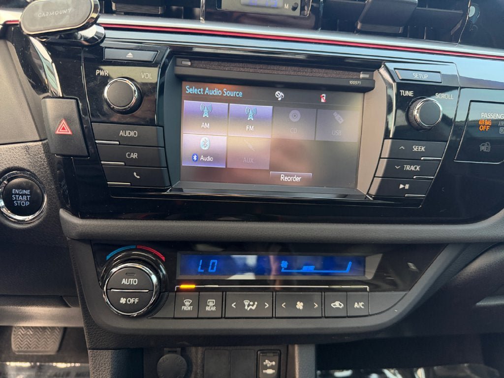 Used 2016 Toyota Corolla S Special Edition FWD image 33