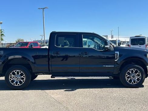 Certified 2022 Ford F250 Limited AWD/4WD image 2