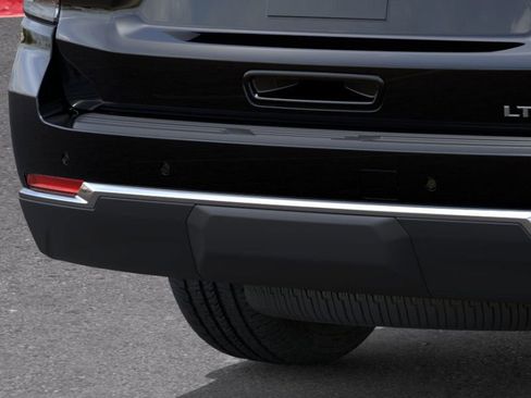 New 2026 Chevrolet Suburban LT w/ Comfort Package image 14