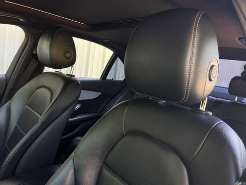 Used 2019 Mercedes-Benz C 300 Sedan image 14