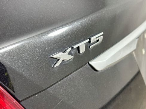 Used 2017 Cadillac XT5 Luxury w/ Driver Awareness Package AWD/4WD image 7