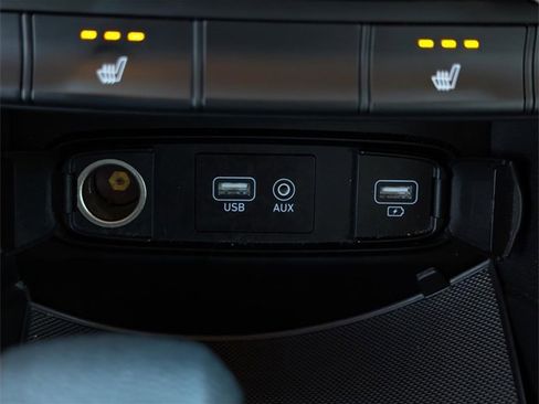 Used 2019 Hyundai Santa Fe SEL image 18