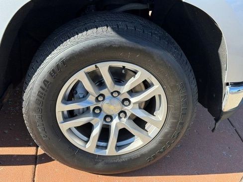 Used 2020 Chevrolet Silverado 1500 LT image 11