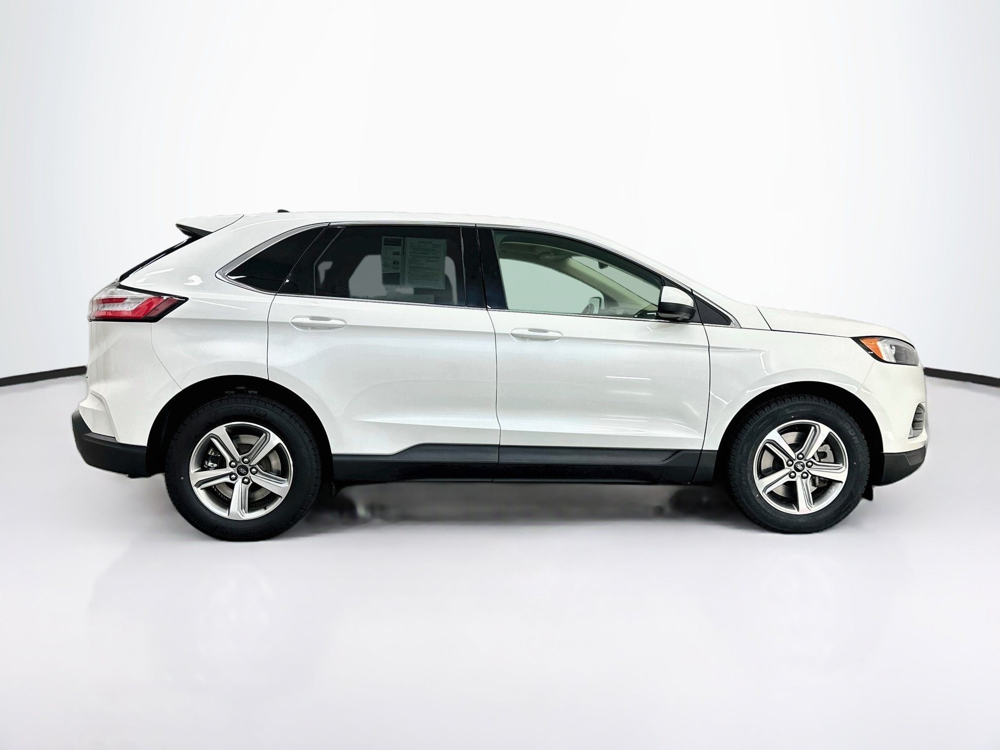 Used 2024 Ford Edge SEL w/ Convenience Package AWD/4WD image 10
