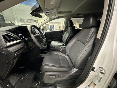 New 2026 Honda Odyssey EX-L image 8