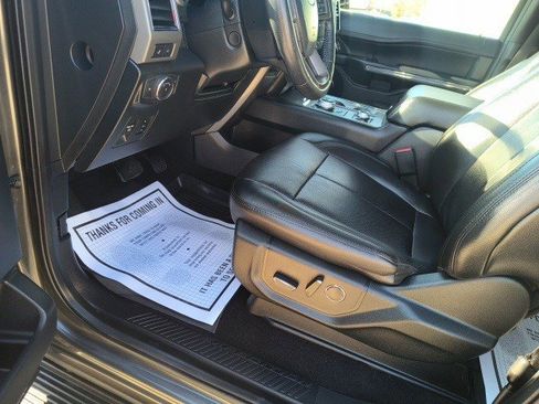 Used 2019 Ford Expedition XLT w/ Equipment Group 202A image 11