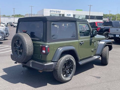 Used 2022 Jeep Wrangler Sport AWD/4WD image 3