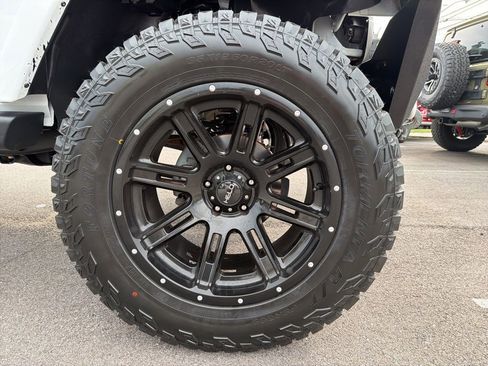 Used 2017 Jeep Wrangler Unlimited Sahara w/ Dual Top Group image 12