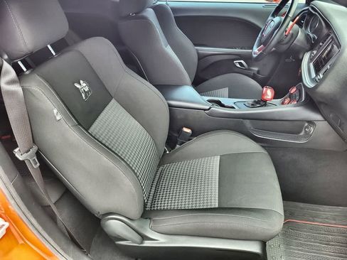 Used 2021 Dodge Challenger R/T Scat Pack RWD image 21