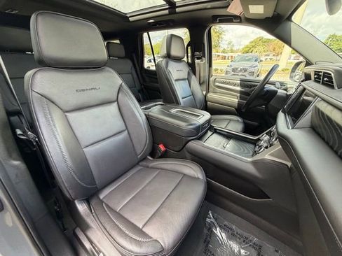 Used 2023 GMC Yukon Denali image 19