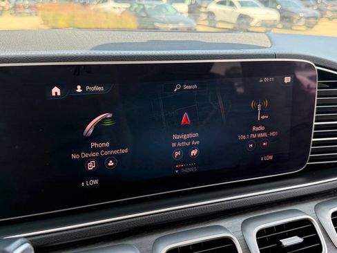 Used 2023 Mercedes-Benz GLS 450 4MATIC image 23