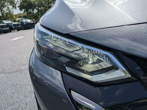 Used 2025 Nissan Sentra SR FWD image 10