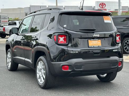 Certified 2022 Jeep Renegade Latitude image 4