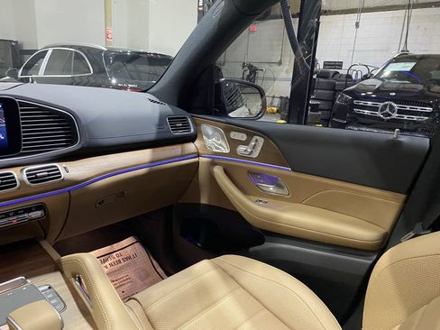 Certified 2026 Mercedes-Benz GLS 450 4MATIC image 4