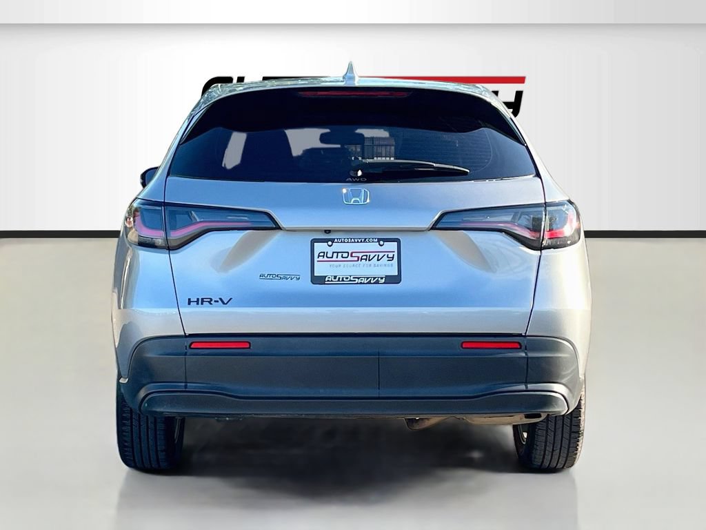 Used 2024 Honda HR-V LX image 6