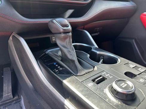 Used 2023 Toyota Highlander XSE image 34