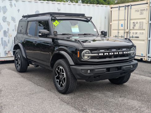 Certified 2022 Ford Bronco Outer Banks AWD/4WD image 1