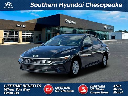 New 2026 Hyundai Elantra SE image 1