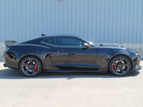 Used 2018 Chevrolet Camaro SS RWD image 2