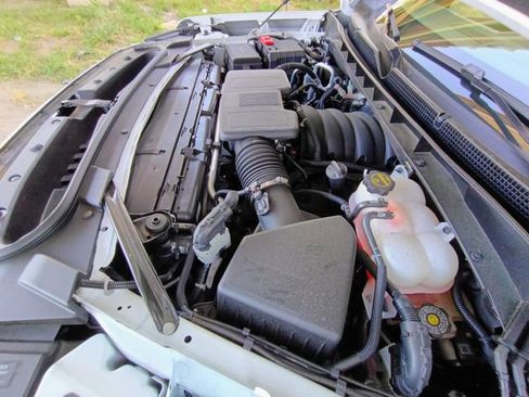 Used 2025 GMC Yukon Denali w/ LPO, Floor Liner Package RWD image 83