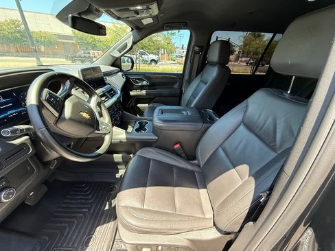 Used 2024 Chevrolet Suburban LT AWD/4WD image 13