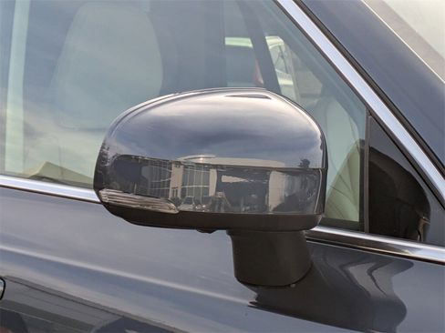 New 2026 Volvo XC90 T8 Ultra w/ Protection Package Premier image 12