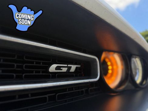 Used 2022 Dodge Challenger GT RWD image 9