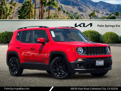 Used 2018 Jeep Renegade Altitude w/ Cold Weather Group FWD image 1
