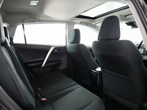 Used 2017 Toyota RAV4 XLE image 43