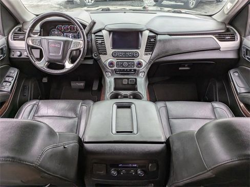 Used 2019 GMC Yukon SLT image 17