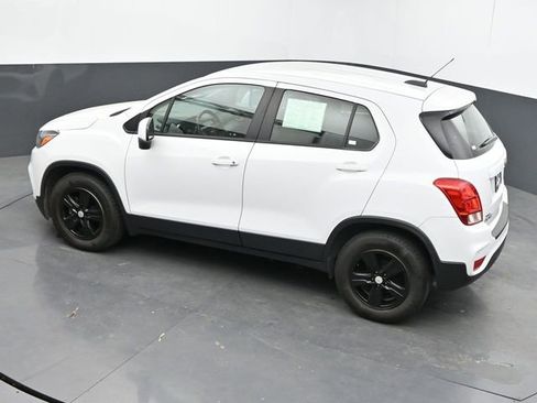 Used 2020 Chevrolet Trax LS FWD image 16