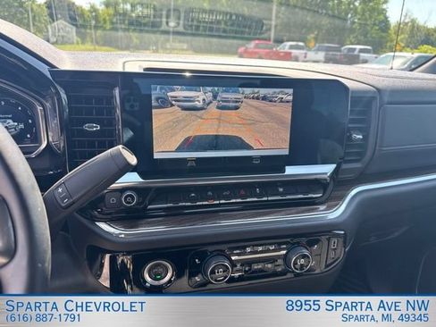 Used 2023 Chevrolet Silverado 1500 LT AWD/4WD image 23