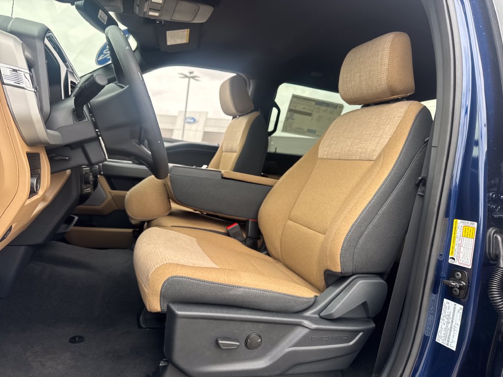 New 2027 Ford F250 XLT w/ XLT Premium Package AWD/4WD image 16