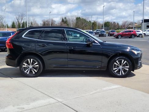 Used 2023 Volvo XC60 B5 Core image 4