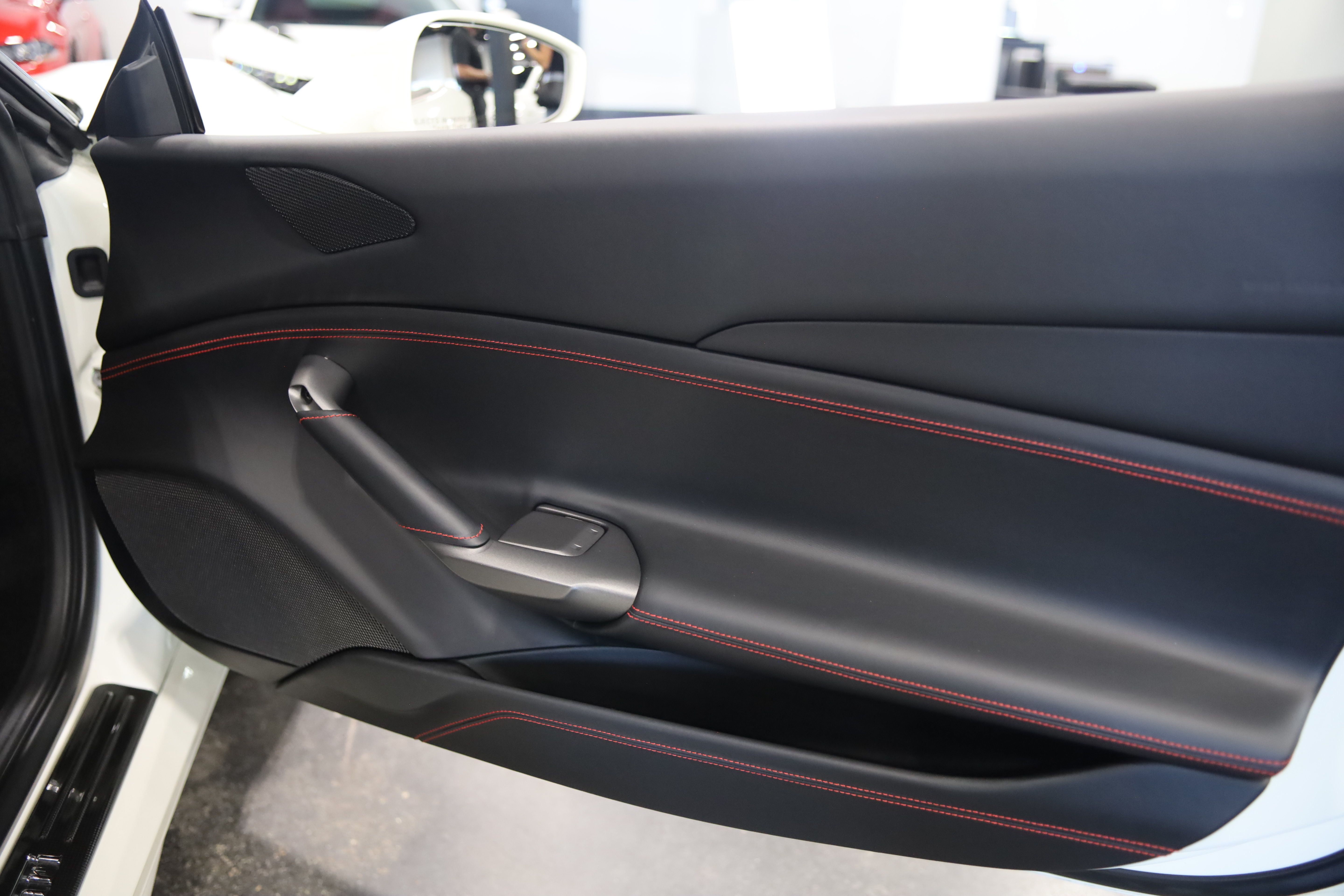 Used 2016 Ferrari 488 GTB RWD image 36