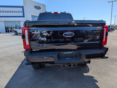 Certified 2025 Ford F250 Lariat w/ Lariat Ultimate Package AWD/4WD image 5