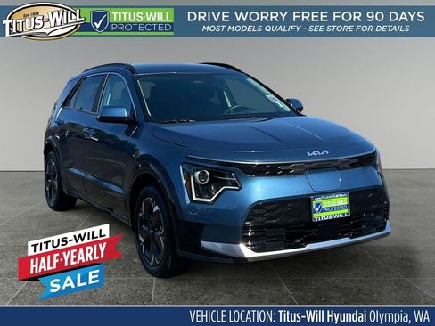 Used 2025 Kia Niro Wind w/ Wind Preserve Package FWD image 1