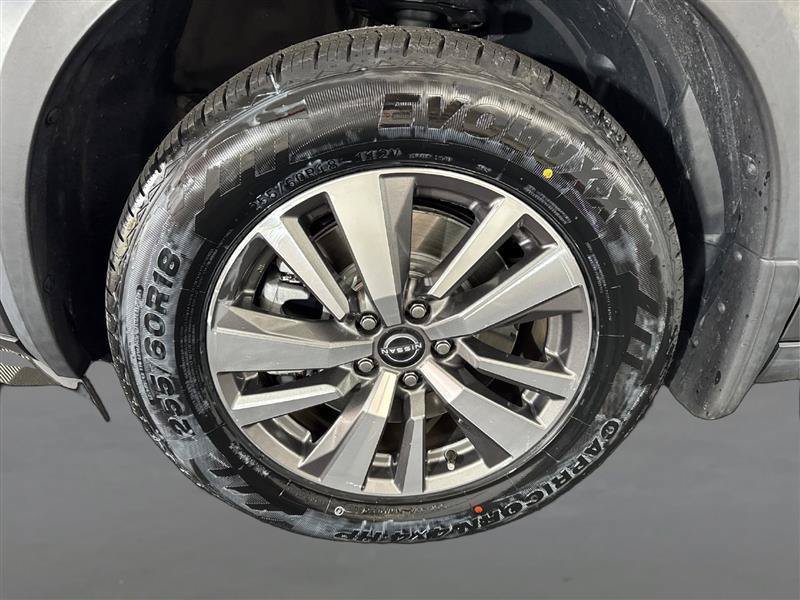Used 2022 Nissan Pathfinder SL w/ Lighting Package (N92) AWD/4WD image 22