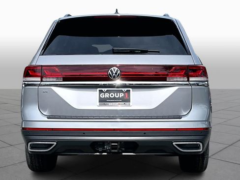 New 2026 Volkswagen Atlas SE FWD image 4