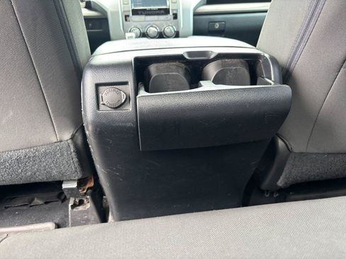 Used 2018 Toyota Tundra SR5 w/ SR5 Upgrade Package RWD image 32